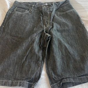 Men’s Bermuda shorts